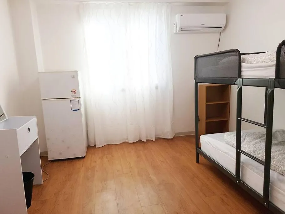 Heys House Shinchon 5Br location